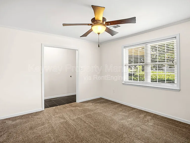 3420 Linderwood Dr — Photo 5