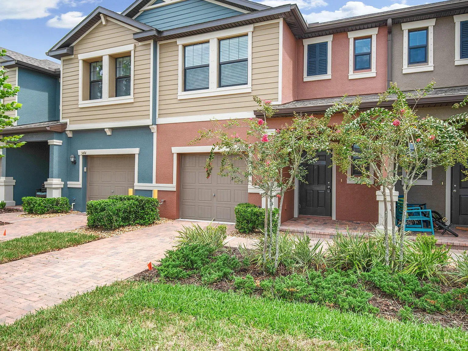 3 bed, 2.5 bath, 1601 sqft, $2,195 — Photo 1