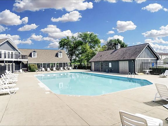 5th image of 6464 Crab Apple Dr