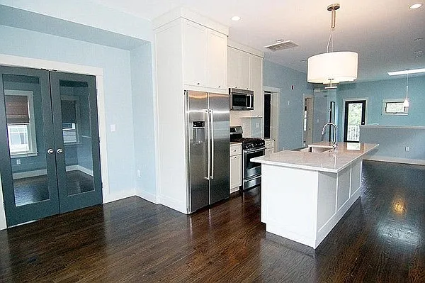 Building Photo - 196 Walden St #3