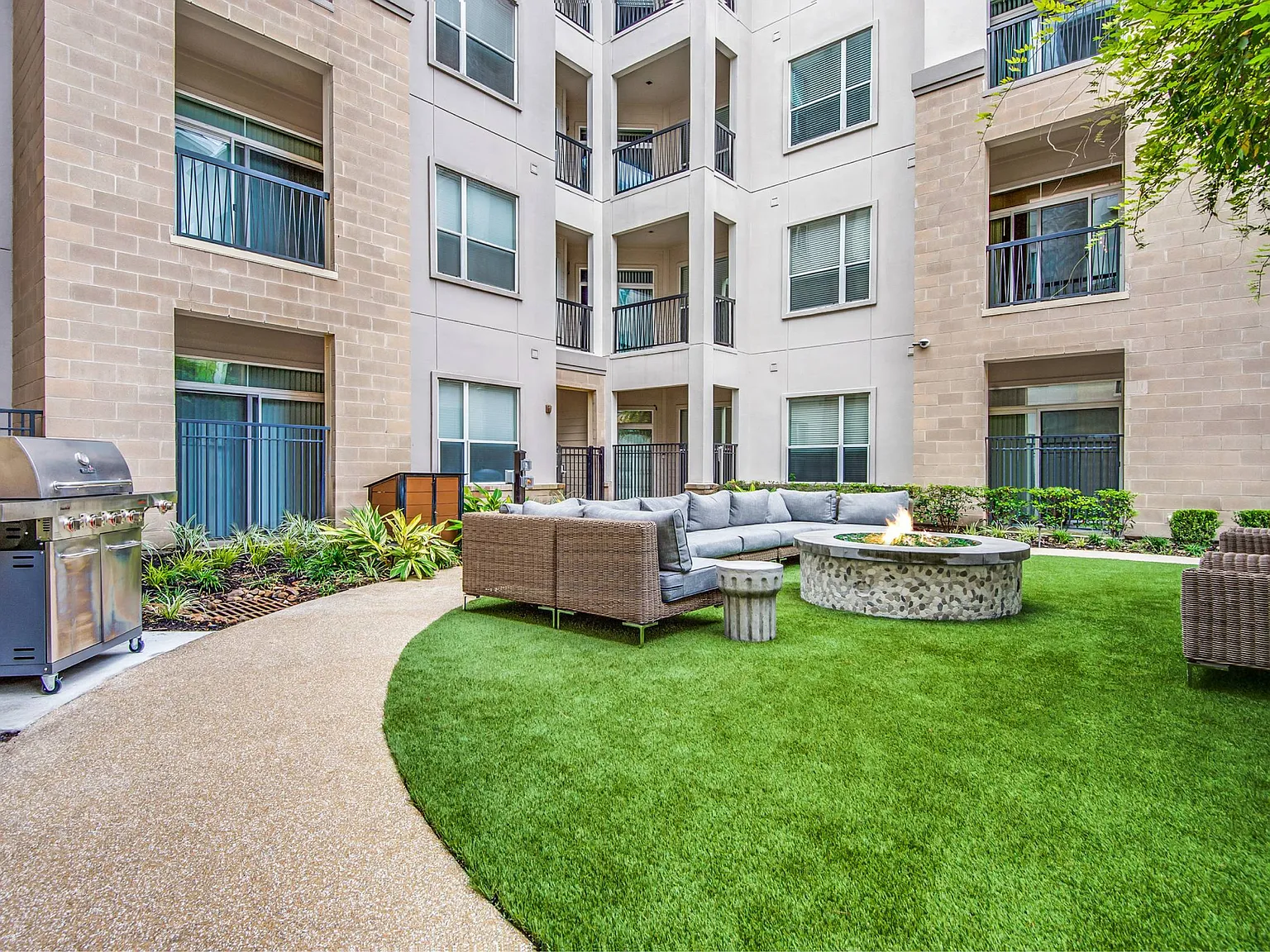 Domain at City Centre — Photo 1