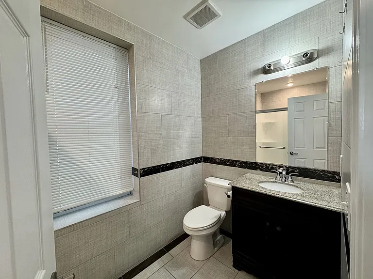 309 Sycamore Street Apartments — Photo 40