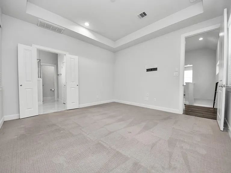 9577 Neuens Rd #B — Photo 22