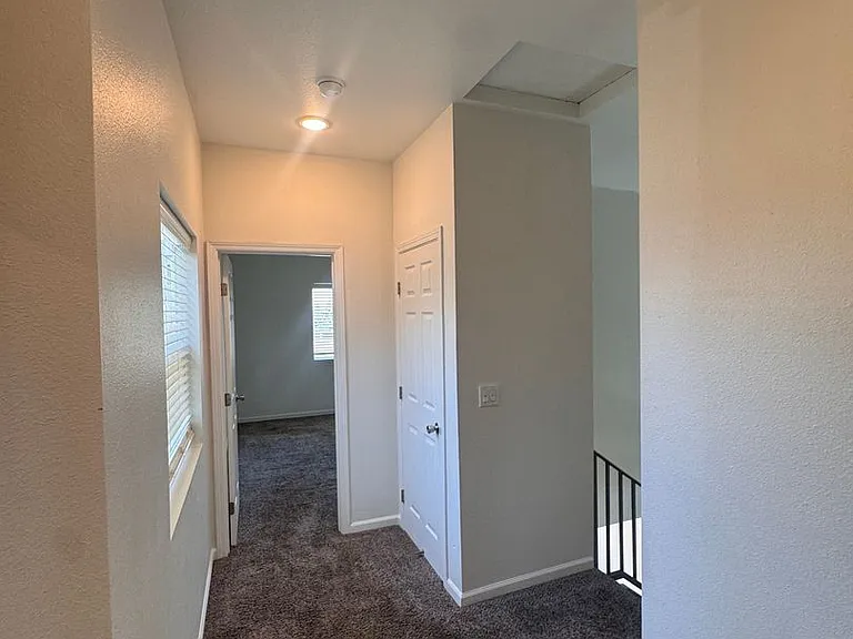 1328 S Santa Fe St — Photo 22