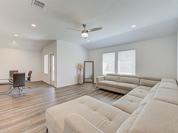 4th image of 4949 Blue Beetle Ridge Dr