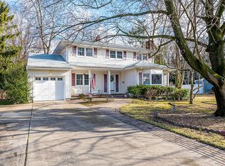 28 Farms Rd, East Brunswick, NJ 08816