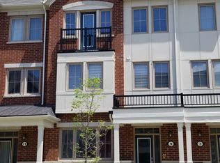9 Edward Lennox St, Markham, ON L6B 1M9