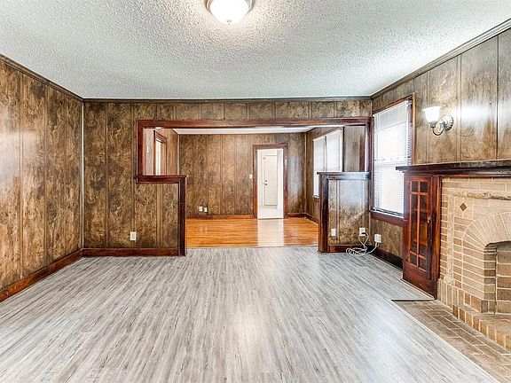 3rd image of 2221 N Jordan Ave
