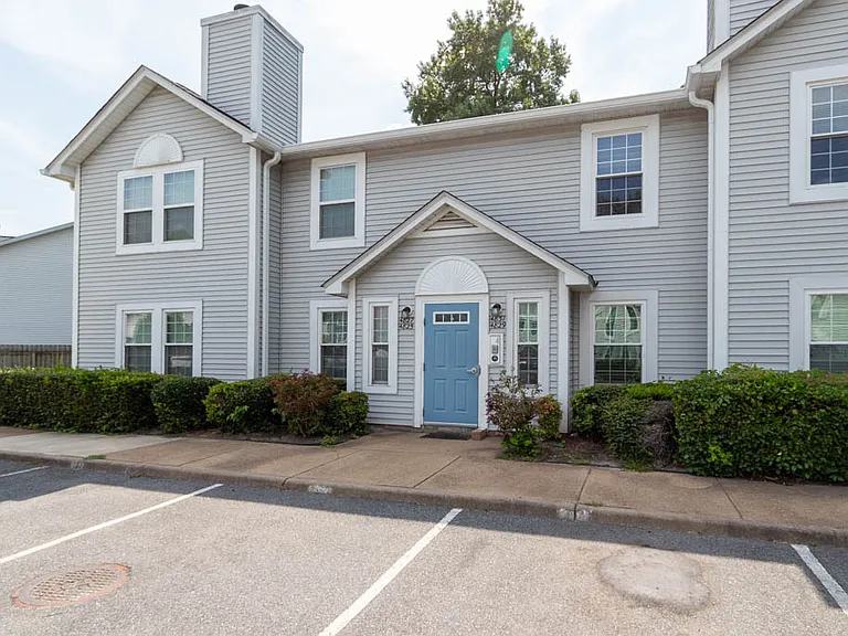 4831 Station House Ln — Photo 44