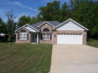 3841 Parkway Ln, Arnold, MO 63010