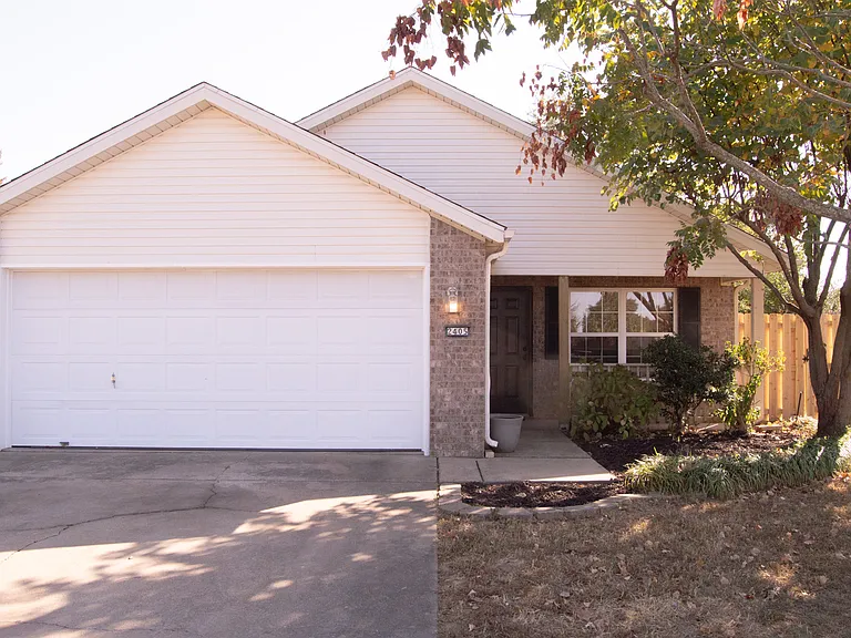 2405 SW Morris St — Photo 18