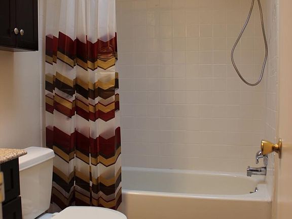 5th image of 1175 Callowhill St