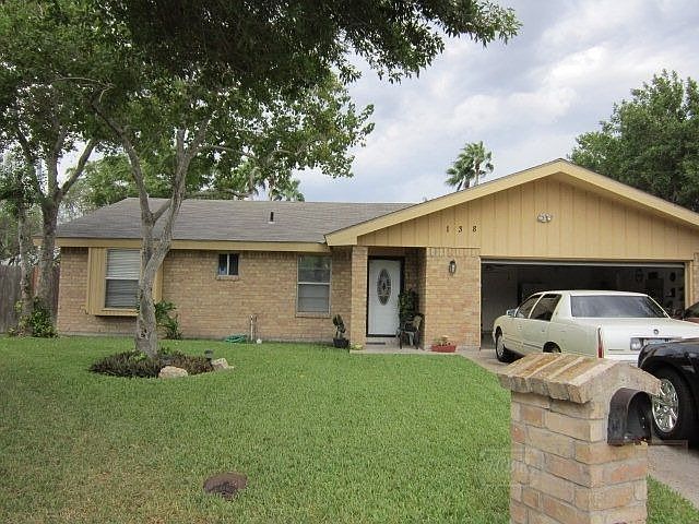 1st image of 138 W Spencer Ct