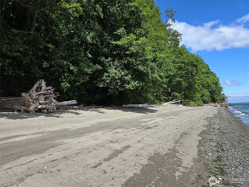 3rd image of 10307 NE Paradise Cove Lane (5 Lots)
