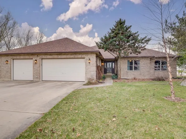 45W427 Pioneer Ln, Hampshire, IL 60140