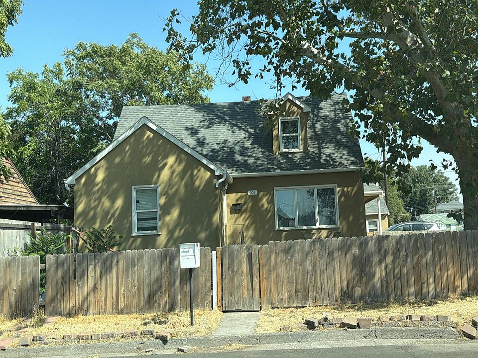 1st image of 904 Evans St