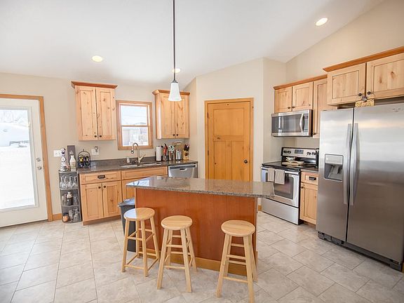 5th image of 1507 Ithaca Ave