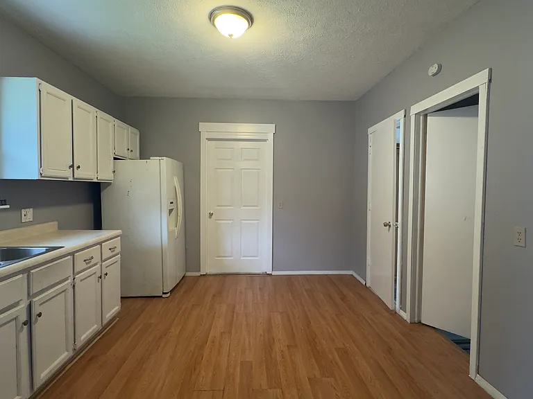 2634 Austin Ave — Photo 5