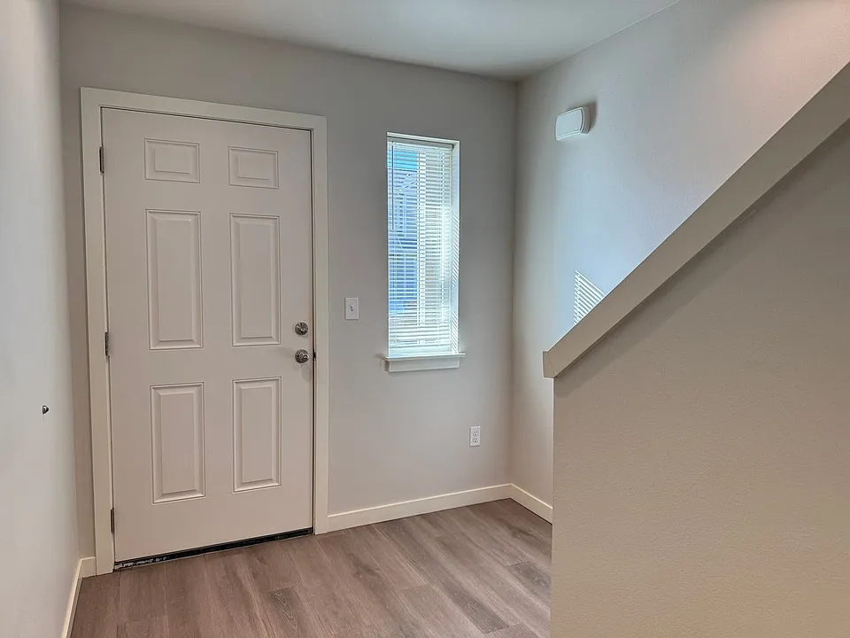 5308 Smitten St #4