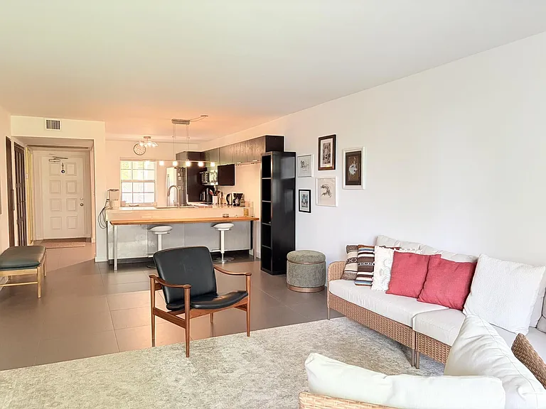 3503 Oaks Way #202 — Photo 10