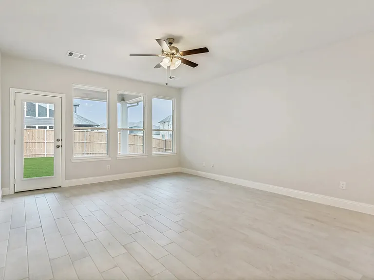 701 Santa Lucia Dr — Photo 5