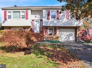 107 W Charles St, Wernersville, PA