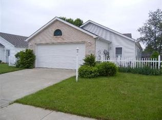 327 Brown Ct, Chesterton, IN