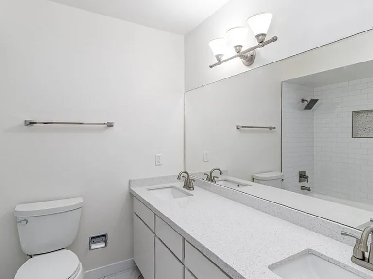 1303 W Devonshire St #1 — Photo 20
