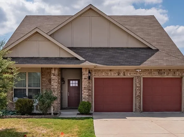 265 Saddlebrook Ln, Waxahachie, TX 75165