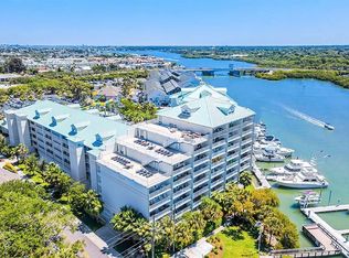 399 2nd St #416, Indian Rocks Beach, FL 33785