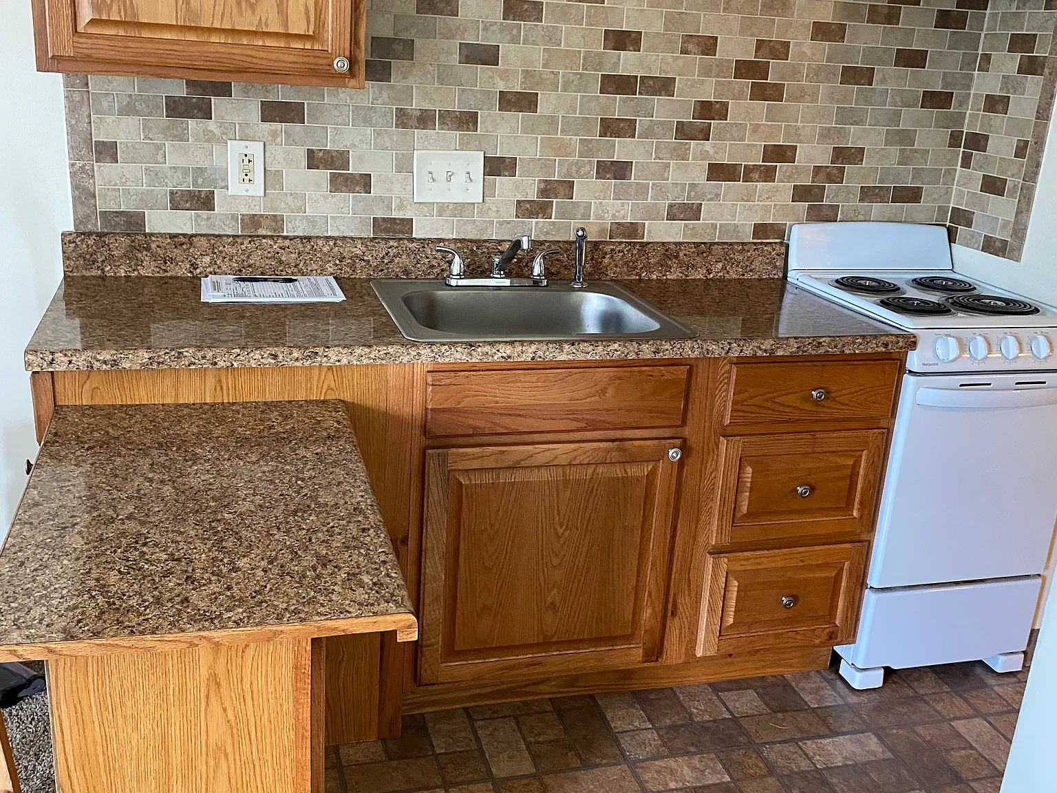 1 bed, $750 — Photo 3