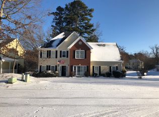 2860 Hunters Pond Ln, Snellville, GA