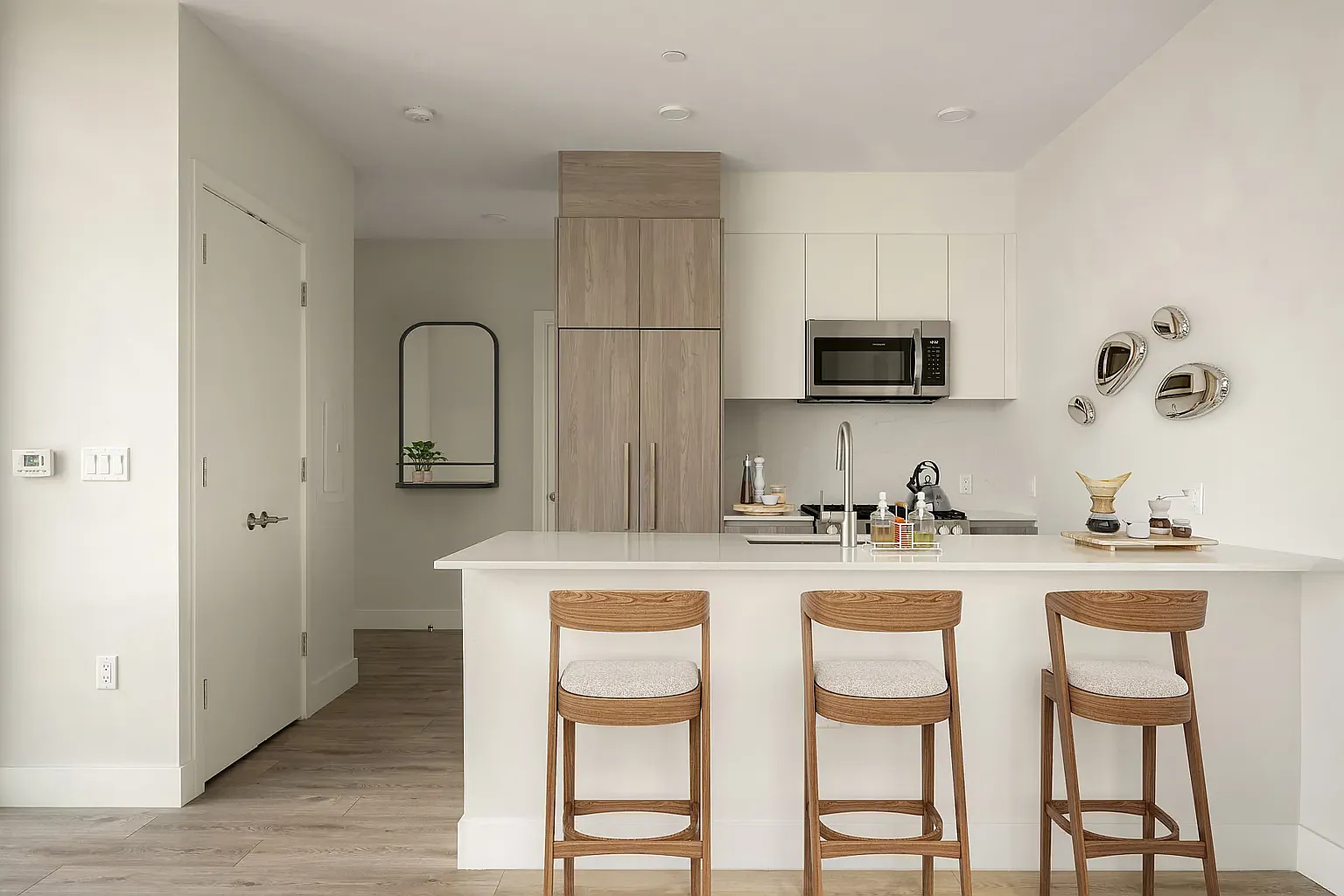 54 Crown Street — Photo 1