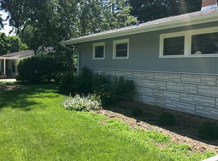 310 N Dale Ave, Mount Prospect, IL 60056