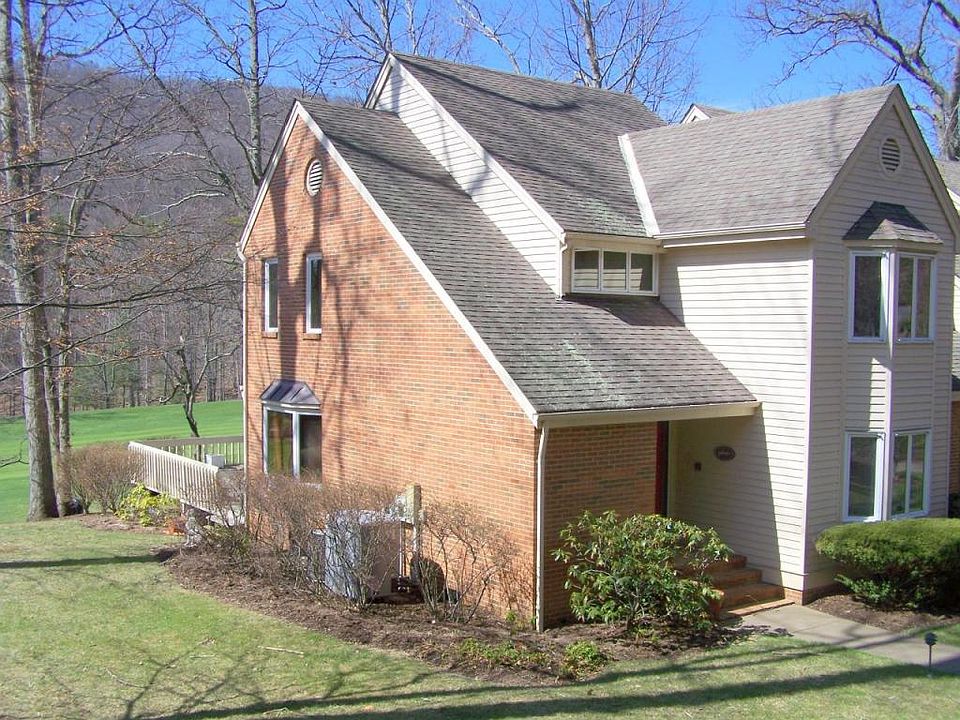 1st image of 104 Fairway Dr