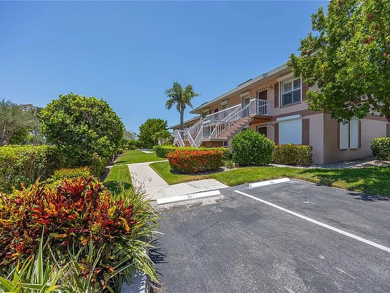 1015 Mainsail Dr #112 — Photo 4