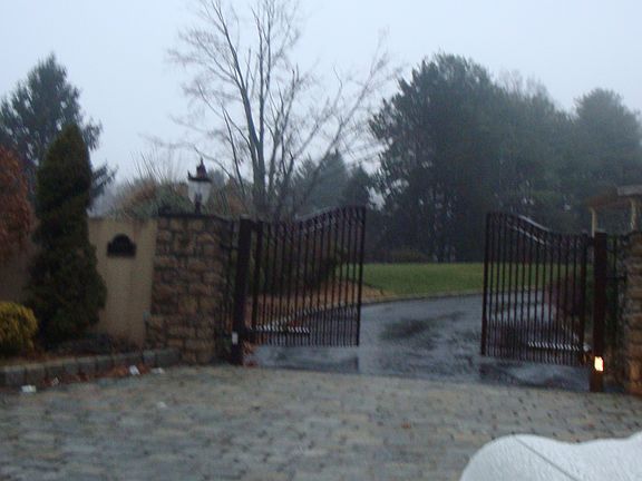 3rd image of 250 Old Mill Road