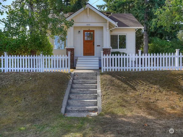 4202 N 16th Street, Tacoma, WA 98406