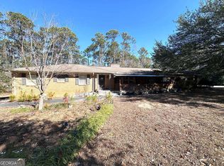 172 W Leo Trapnell Ave, Lyons, GA 30436