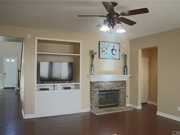 3rd image of 2795 Douglas Way