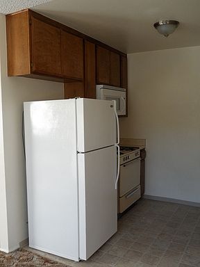 3rd image of 140 Wells Ave APT J