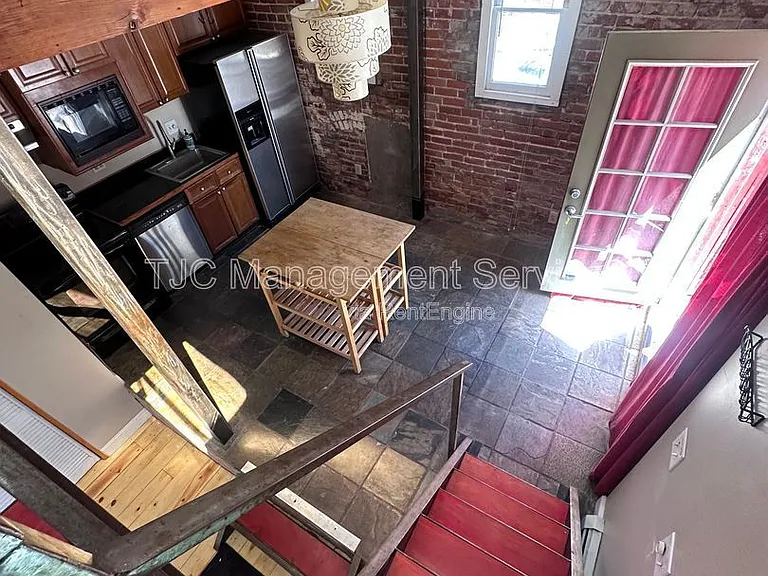 1565 N Race St — Photo 1