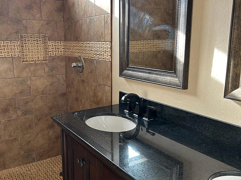 9164 N 95th Ln — Photo 12