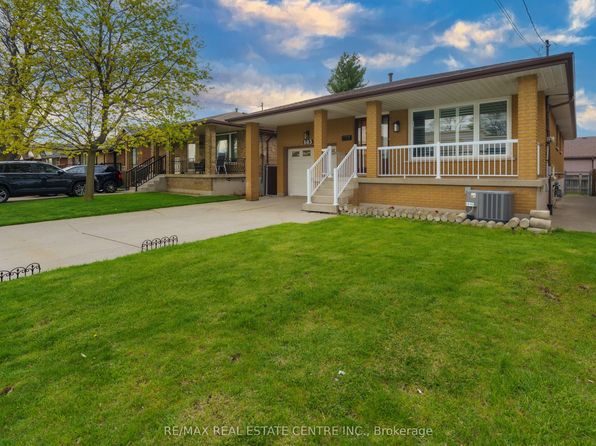 683 7th Ave S, Hamilton, ON L8V 1Z1