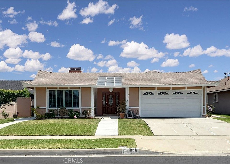 1st image of 528 E Bradenhall Dr