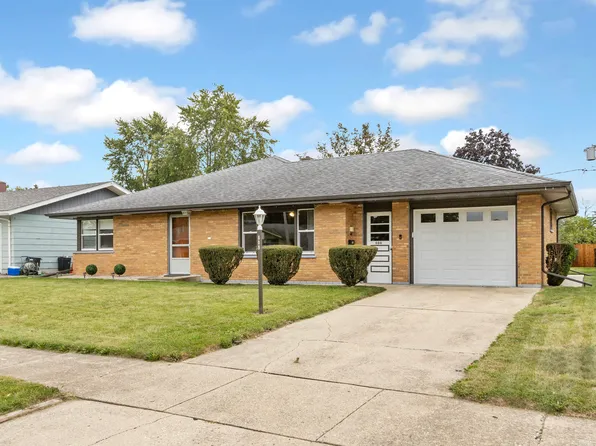 609 E 2nd St, Lockport, IL 60441