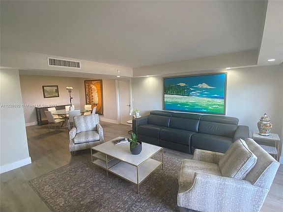 4th image of 600 Biltmore Way APT 1116