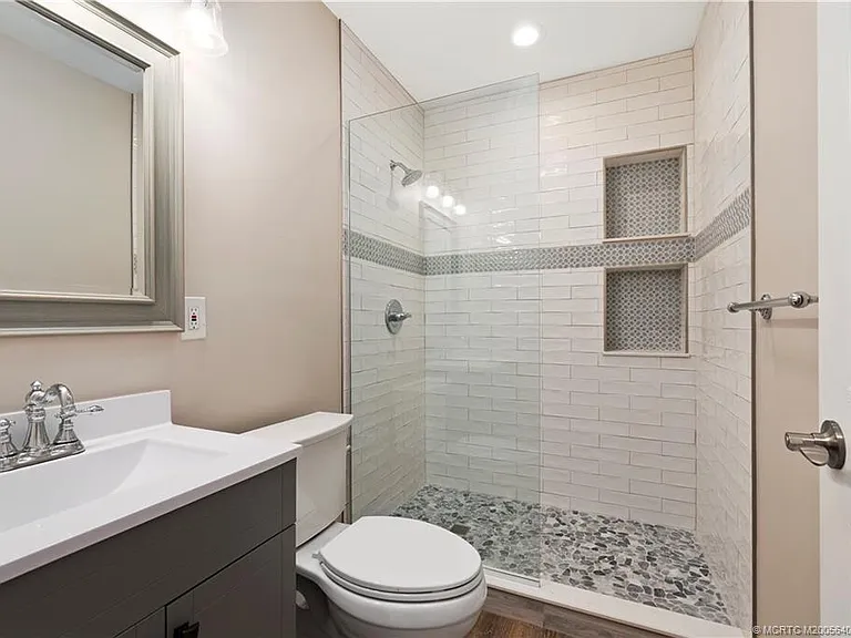 53 N Sewalls Point Rd — Photo 31