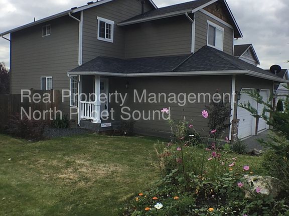 2nd image of 929 Pine Ave