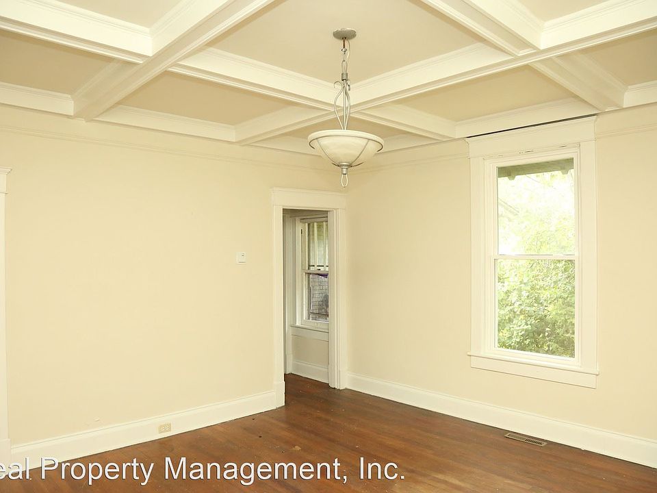 221 9th St SW, Charlottesville, VA 22903 Zillow